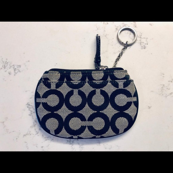 Coach coin case/wallet with key chain - Picture 2 of 3